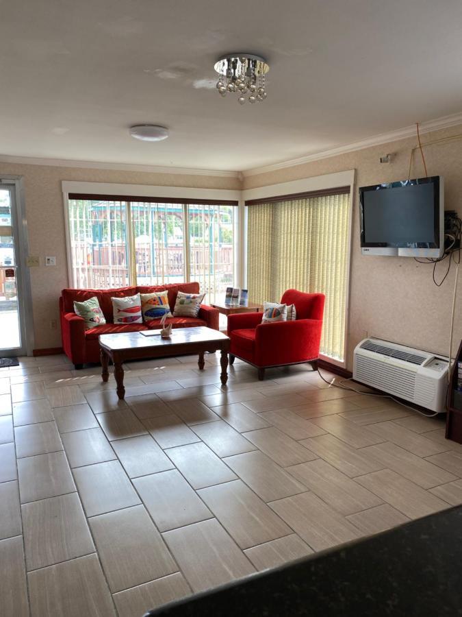 Atlantic Shores Inn And Suites Chincoteague Esterno foto