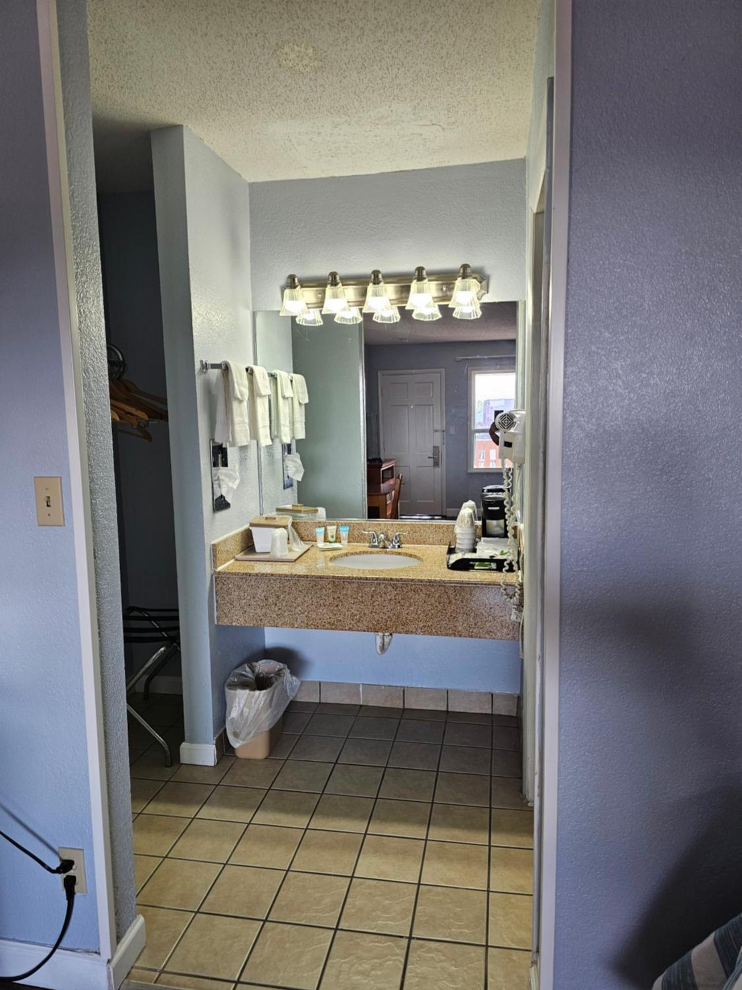 Atlantic Shores Inn And Suites Chincoteague Esterno foto